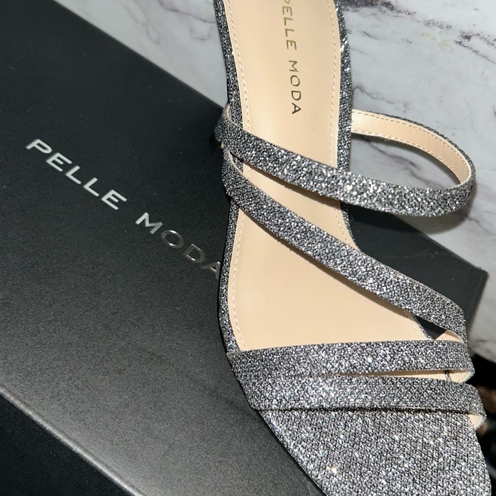 NWT Pelle Moda Silver Size 7.5 Silver Heels Women